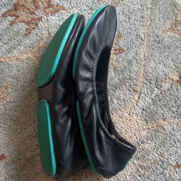 Tieks Classic Black Leather Flats - Picture 9 of 12